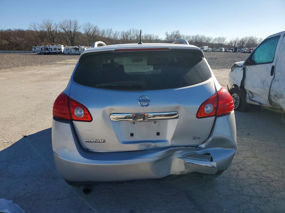 Photo 6 from auction – 2012 NISS ROGUE with VIN JN8AS5MT7CW603310