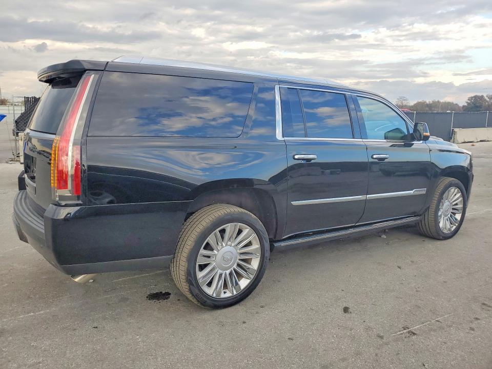 Foto 3 de la subasta – 2016 CADILLAC ESCALADE E con VIN 1GYS4KKJ7GR245649