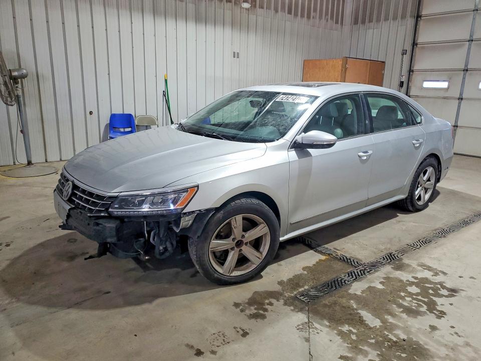 Photo 1 from auction – 2016 VOLKSWAGEN PASSAT with VIN 1VWBT7A30GC030350