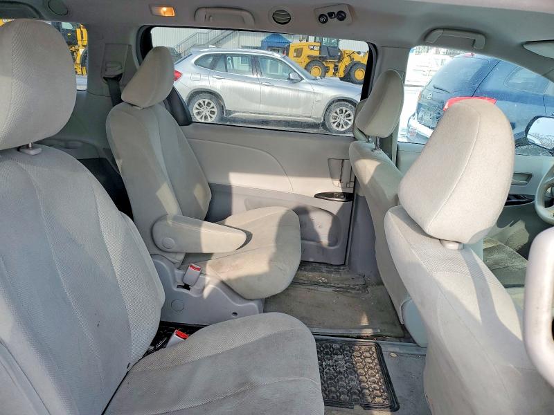 Photo 10 from auction – 2013 TOYOTA SIENNA with VIN 5TDZK3DC6DS390838