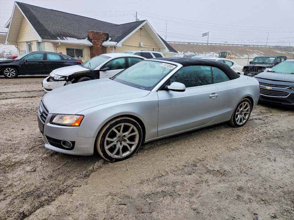 AUDI A5 PREMIUM 2011 with VIN WAUCFAFH3BN002360 - Photo from auction