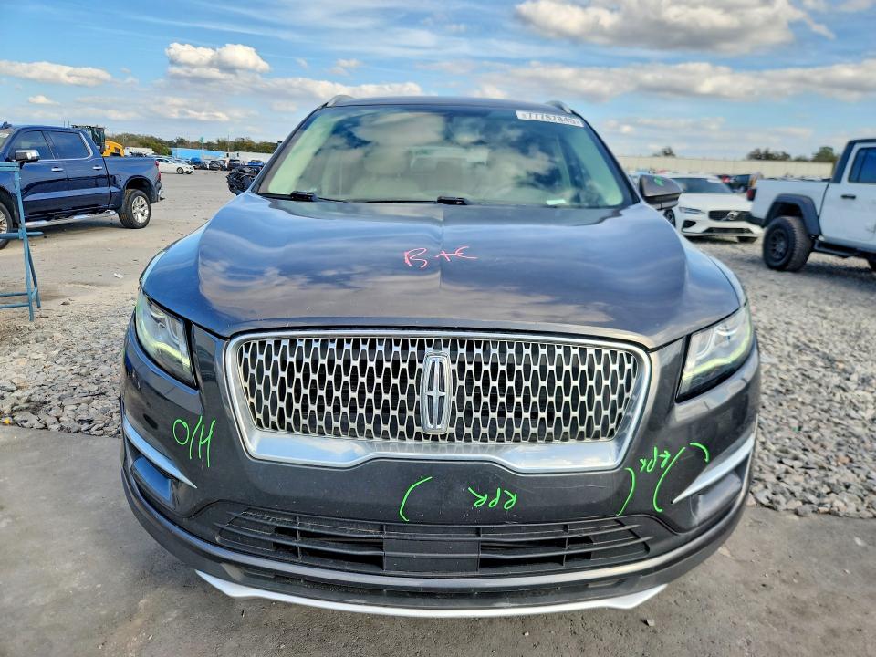 Photo 5 from auction – 2019 LINCOLN MKC SELECT with VIN 5LMCJ2C95KUL01951
