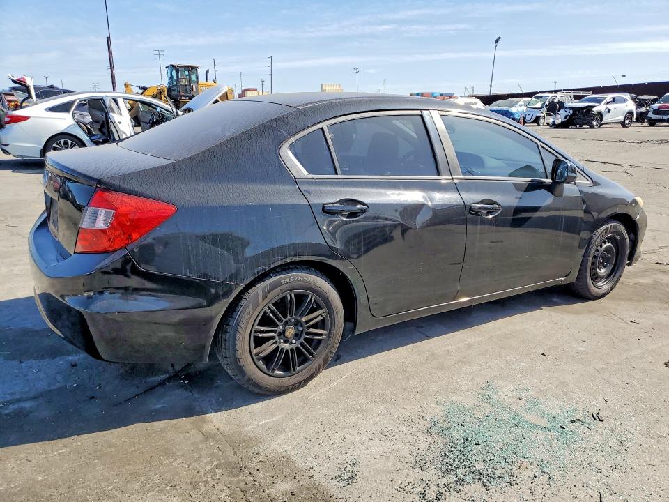 Photo 3 from auction – 2012 HONDA CIVIC LX with VIN 19XFB2F53CE391059