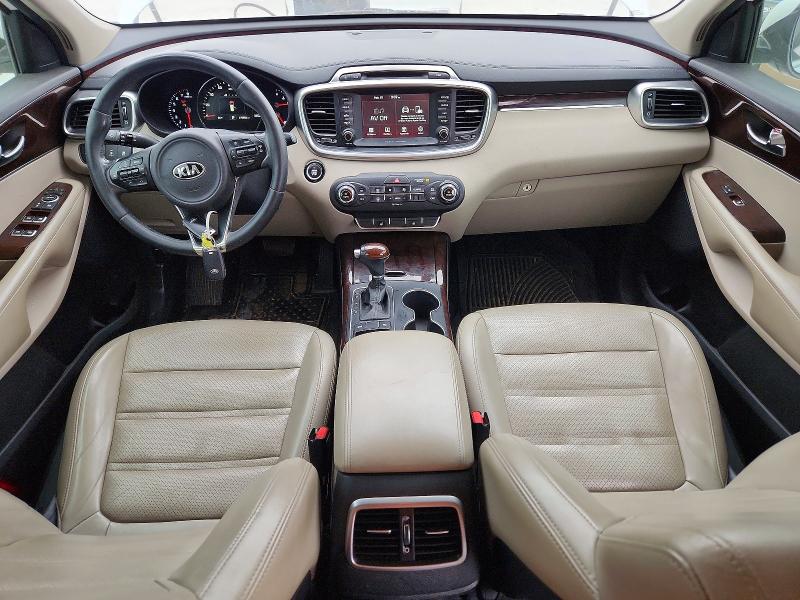 Zdjęcie 8 z aukcji – 2017 KIA SORENTO z VIN 5XYPH4A52HG319947