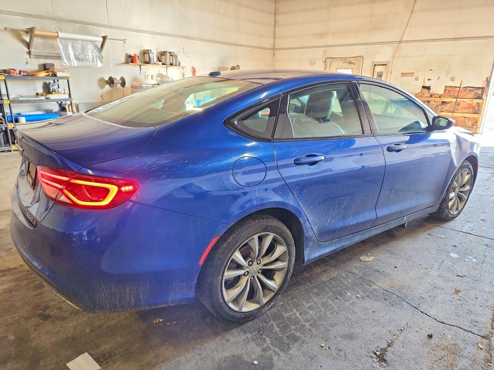 Photo 3 from auction – 2016 CHRYSLER 200 S with VIN 1C3CCCBB6GN123923