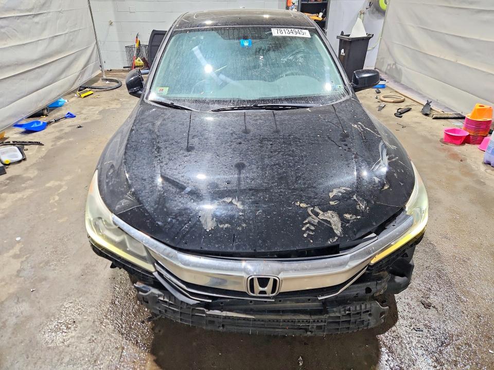 Photo 5 from auction – 2016 HONDA ACCORD with VIN 1HGCR2F72GA001577