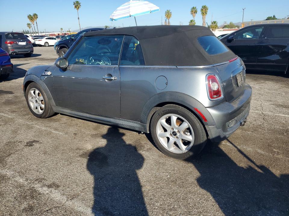 Photo 2 from auction – 2009 MINI COOPER S with VIN WMWMS33579TY07760