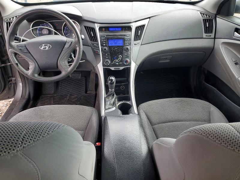 Photo 8 from auction – 2012 HYUNDAI SONATA with VIN 5NPEB4AC8CH487553