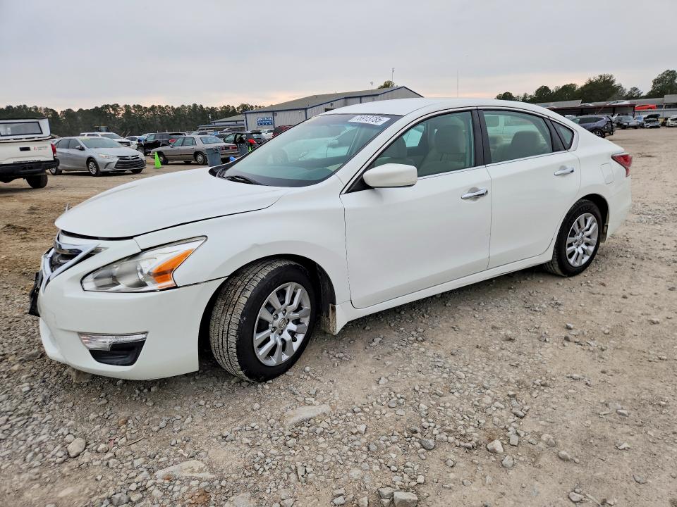 NISSAN ALTIMA 2.5 2015 with VIN 1N4AL3APXFN866282 - Photo from auction