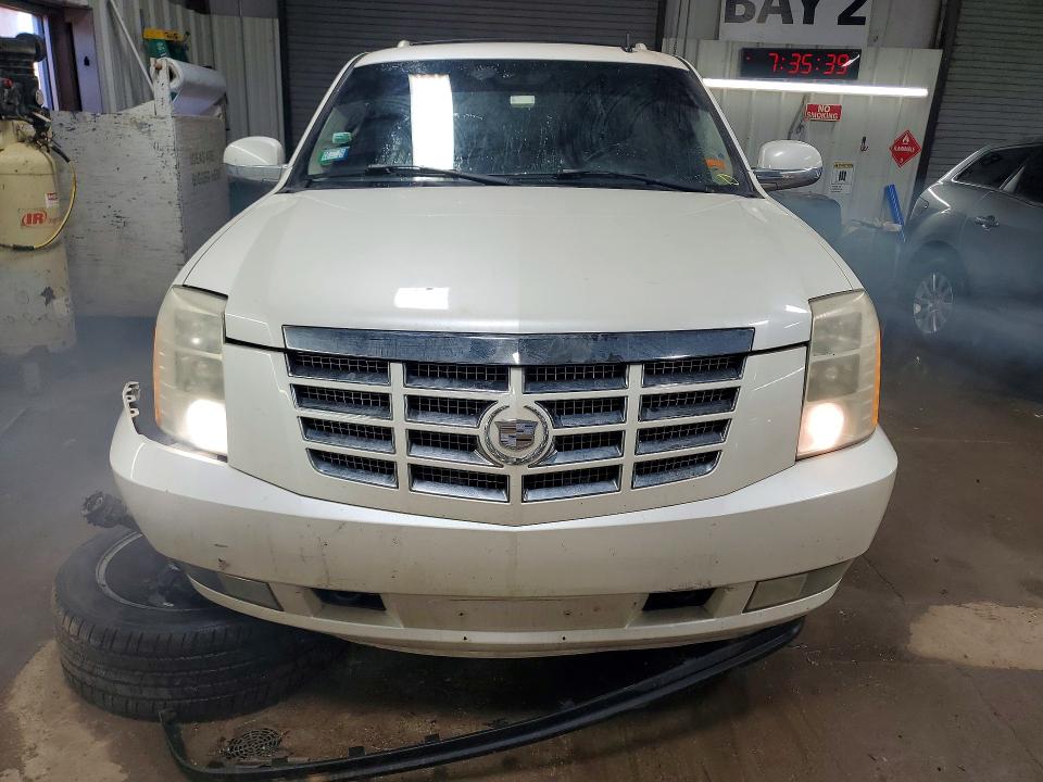 Photo 5 from auction – 2007 CADILLAC ESCALADE with VIN 1GYFK63807R419958
