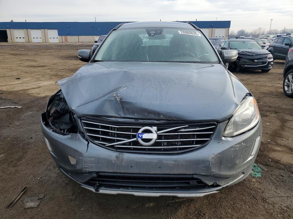 Photo 5 from auction – 2017 VOLVO XC60 T5 with VIN YV440MDJ5H2105156
