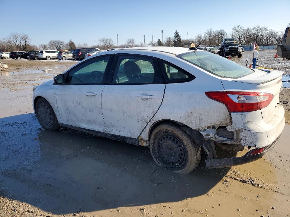 Photo 2 from auction – 2013 FORD FOCUS SE with VIN 1FADP3F2XDL122575