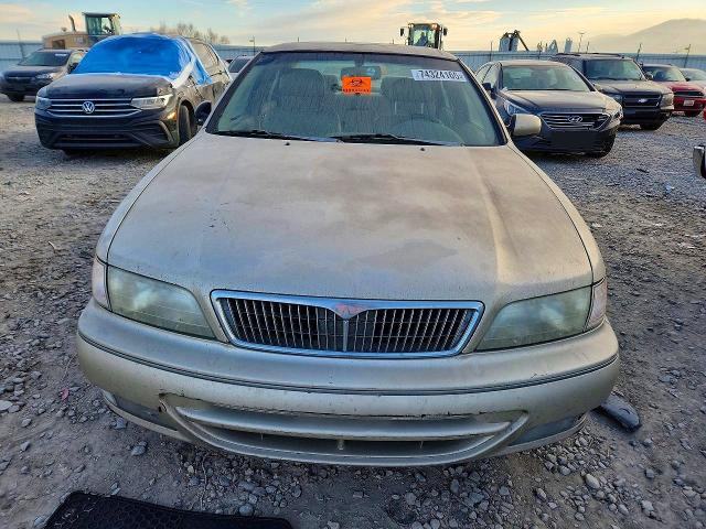 Photo 5 from auction – 1999 INFINITI I30 with VIN JNKCA21A7XT751830