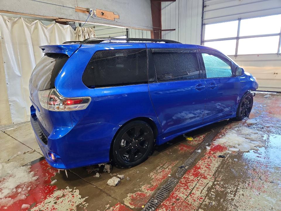 Photo 3 from auction – 2011 TOYOTA SIENNA SPO with VIN 5TDXK3DC9BS077416