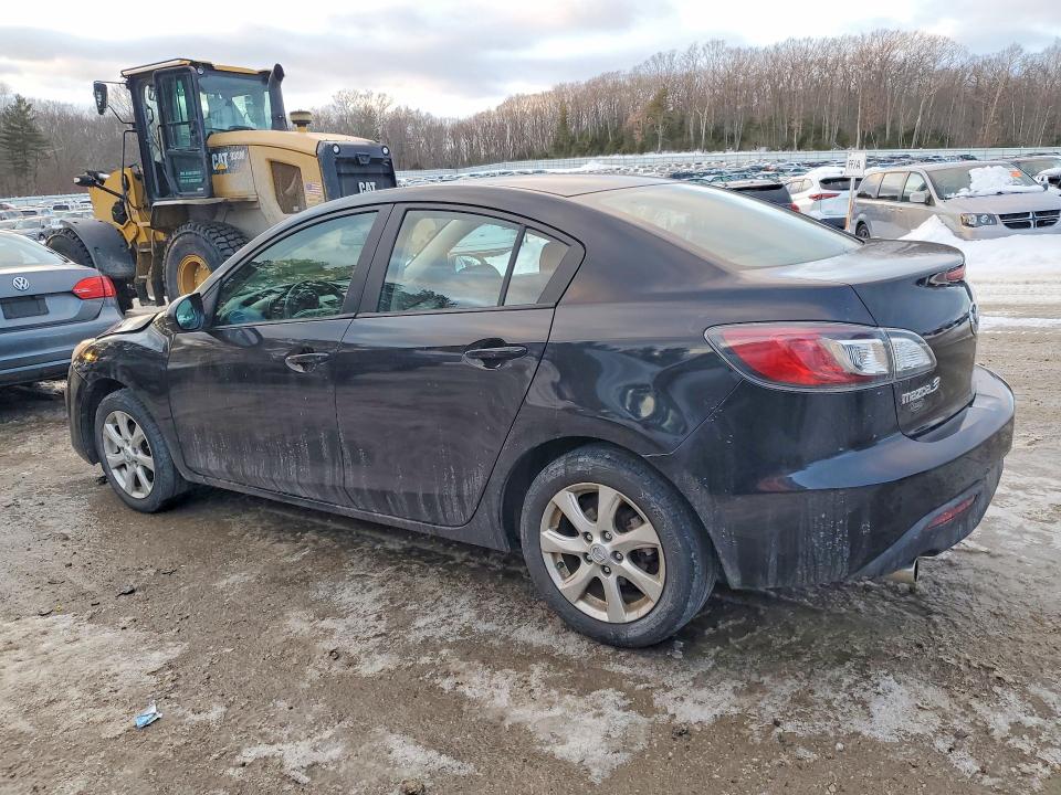 Photo 2 from auction – 2011 MAZDA 3 I with VIN JM1BL1VGXB1375211