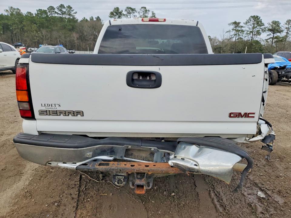 Photo 6 from auction – 2005 GMC NEW SIERRA with VIN 2GTEC13TX51107951