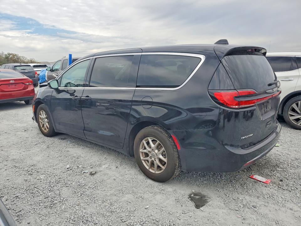 Photo 2 from auction – 2024 CHRYSLER PACIFICA with VIN 2C4RC1BG0RR139966