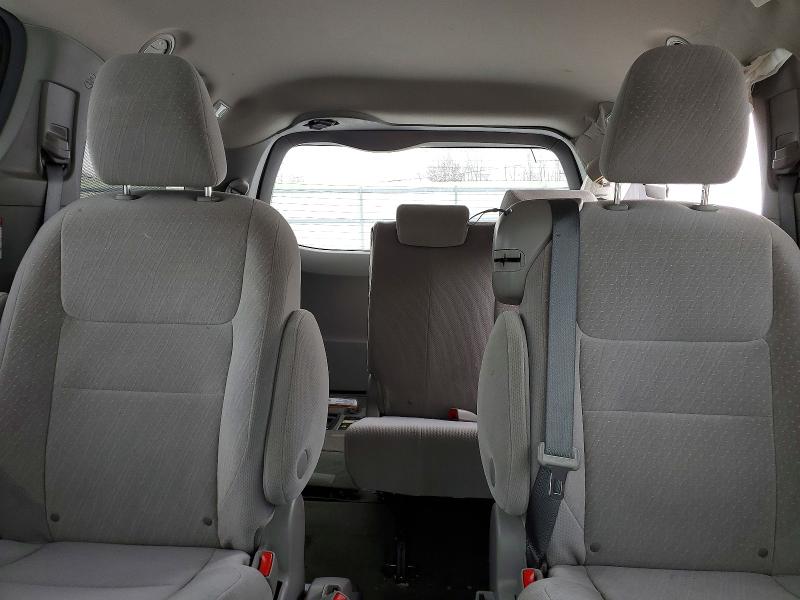 Photo 10 from auction – 2017 TOYOTA SIENNA LE with VIN 5TDKZ3DC5HS786004