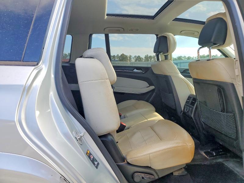 Photo 11 from auction – 2018 MERCEDES-BENZ GLS with VIN 4JGDF7DE1JB013775