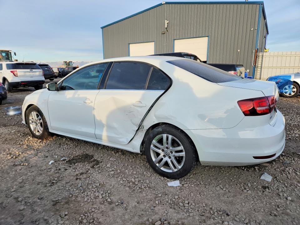 Photo 2 from auction – 2017 VOLKSWAGEN JETTA S with VIN 3VW2B7AJ5HM371230