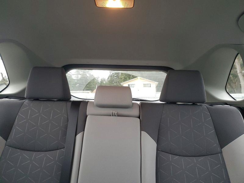 Photo 10 from auction – 2020 TOYOTA RAV4 with VIN 2T3P1RFV8LC090955