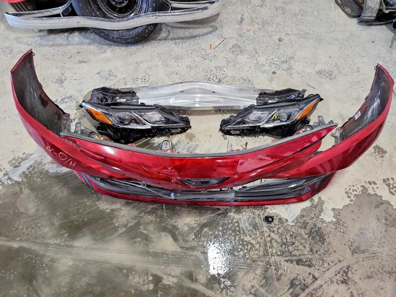 Photo 12 from auction – 2018 TOYOTA CAMRY L with VIN 4T1B11HK2JU653291