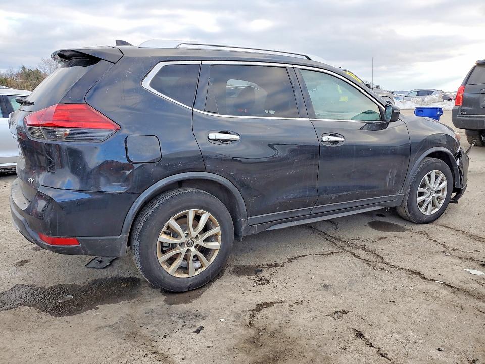 Photo 3 from auction – 2017 NISSAN ROGUE S with VIN KNMAT2MT0HP589419