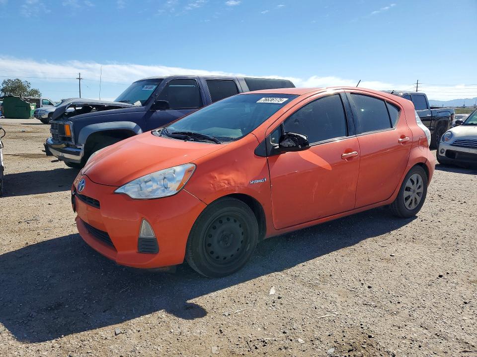 TOYOTA PRIUS C 2012 with VIN JTDKDTB34C1007554 - Photo from auction