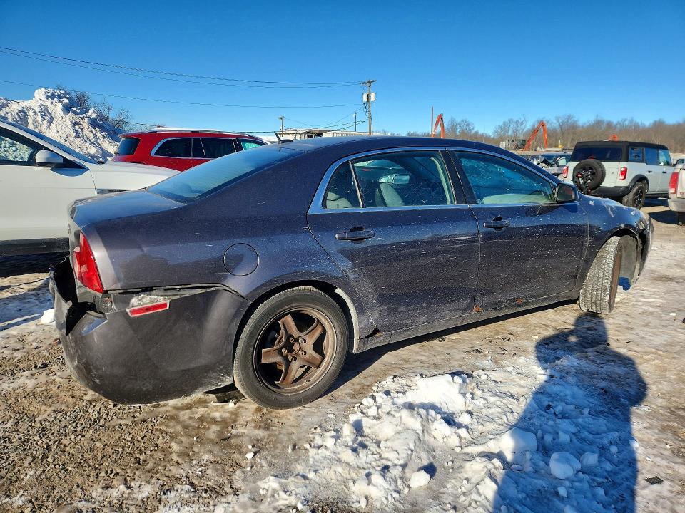 Photo 3 from auction – 2010 CHEVROLET MALIBU LS1 with VIN 1G1ZB5EB5A4116449