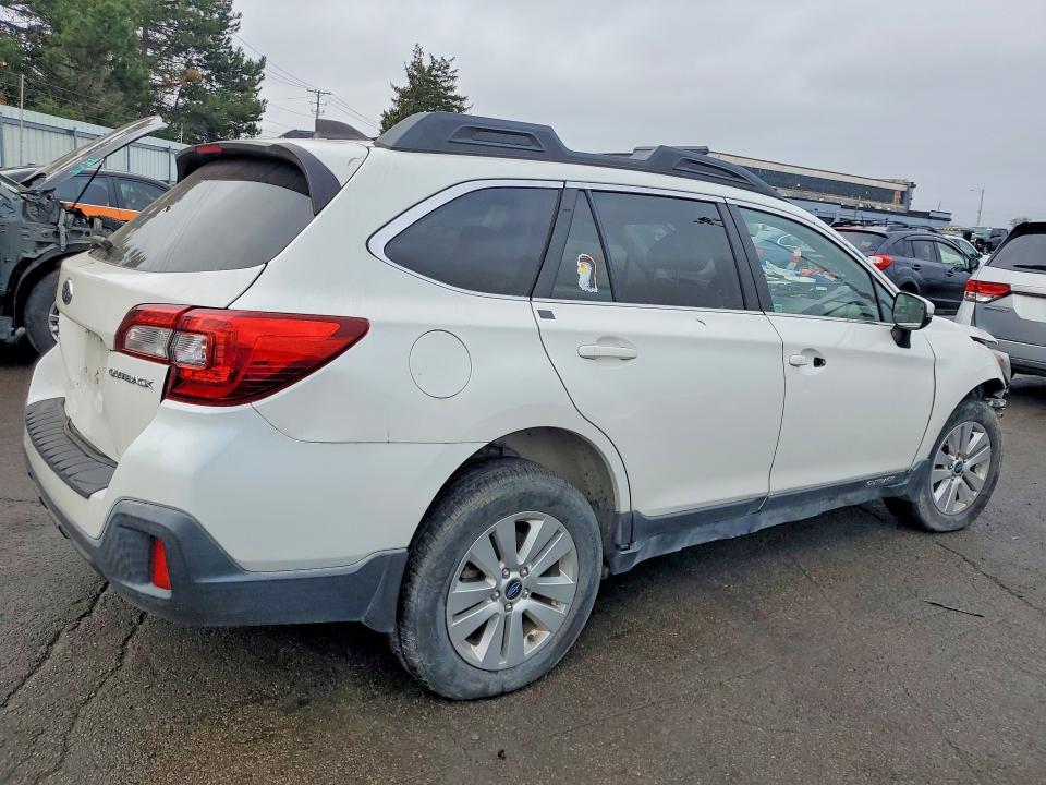 Photo 3 from auction – 2018 SUBARU OUTBACK 2. with VIN 4S4BSAFC5J3259735