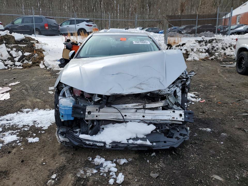 Photo 5 from auction – 2025 TOYOTA CAMRY with VIN 4T1DAACK5SU016669