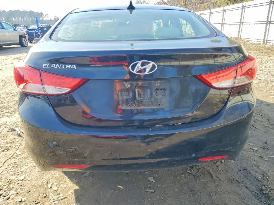 Photo 6 from auction – 2012 HYUNDAI ELANTRA with VIN KMHDH4AE3CU183236