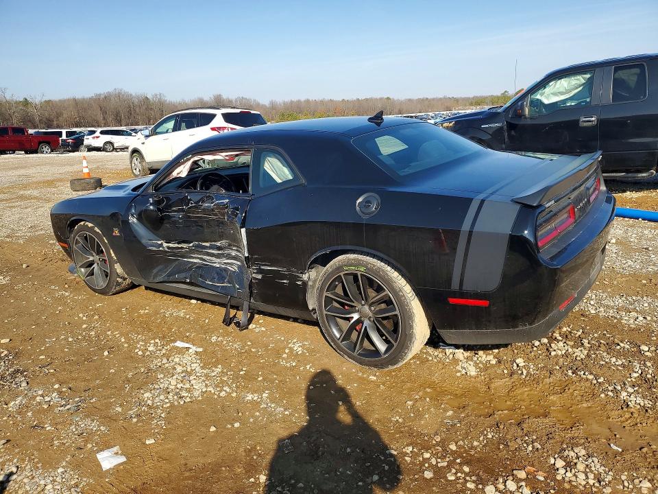 Photo 2 from auction – 2016 DODGE CHALLENGER with VIN 2C3CDZFJ3GH284868