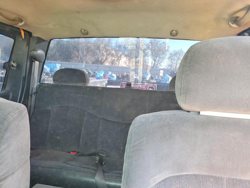 Photo 10 from auction – 2001 CHEVROLET SILVERADO with VIN 2GCEC19V111331208