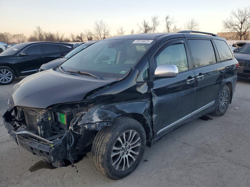 Photo 1 from auction – 2020 TOYOTA SIENNA with VIN 5TDYZ3DC5LS023418