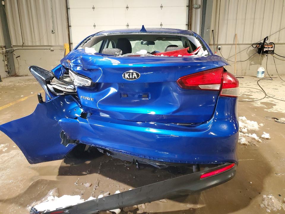 Photo 6 from auction – 2017 KIA FORTE with VIN 3KPFK4A71HE056166