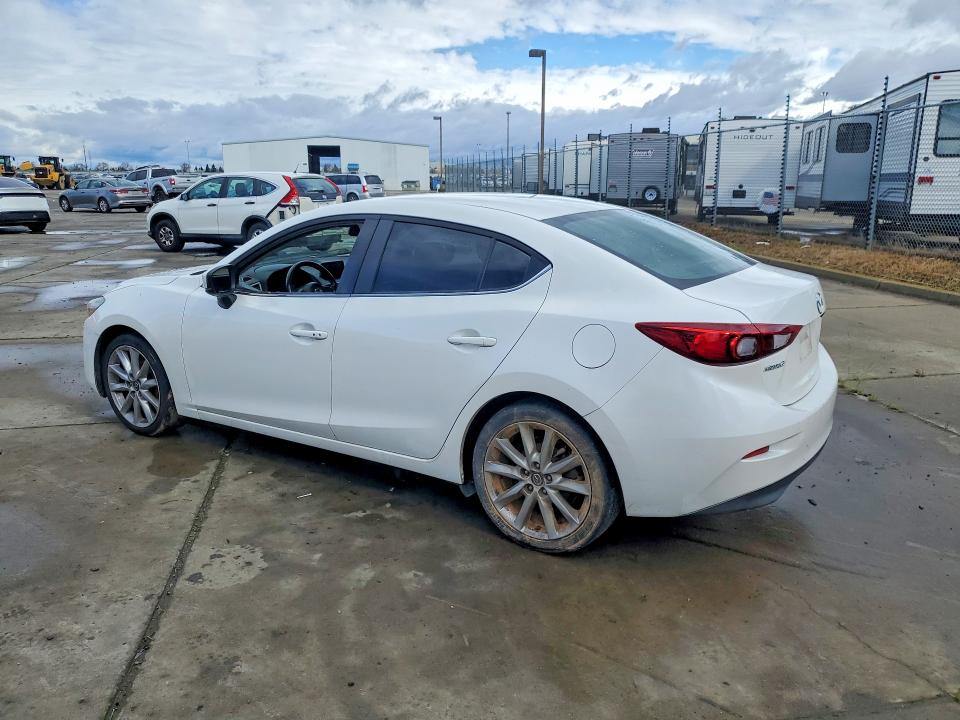 Photo 2 from auction – 2017 MAZDA 3 with VIN 3MZBN1V78HM119393