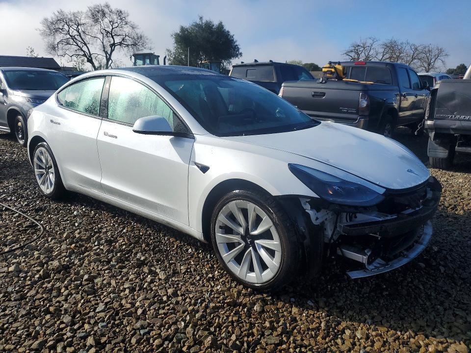 Photo 4 from auction – 2022 TESLA MODEL 3 with VIN 5YJ3E1EA2NF143028