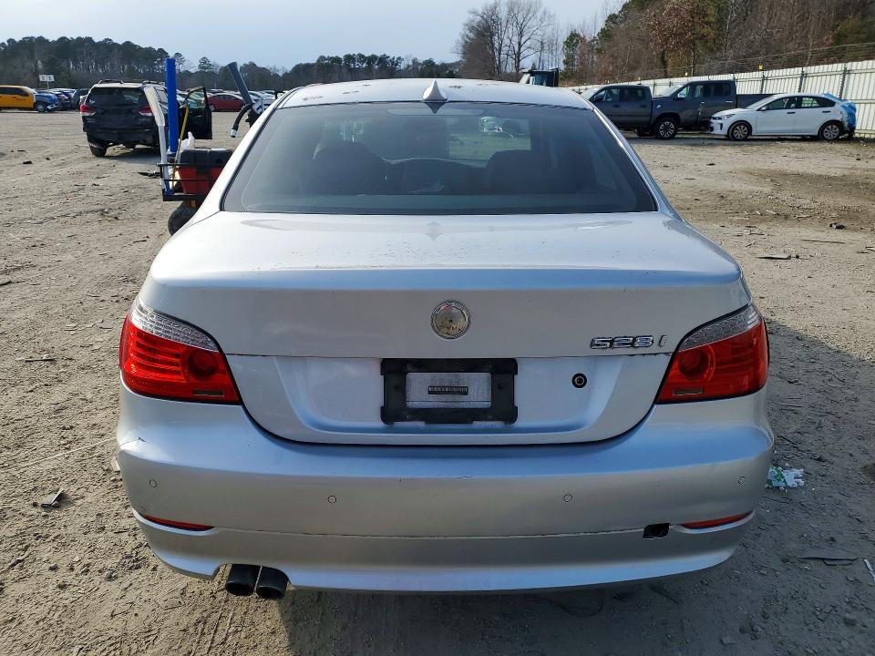 Photo 6 from auction – 2008 BMW 528 I with VIN WBANU53548CT11419