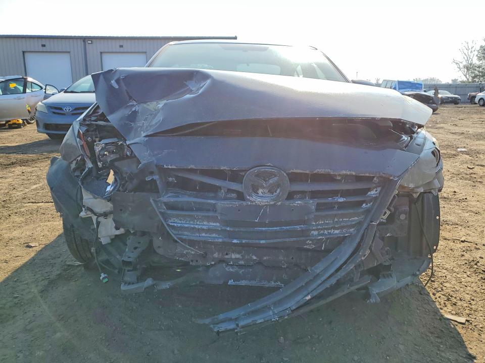 Photo 5 from auction – 2015 MAZDA 3 with VIN 3MZBM1V74FM142119