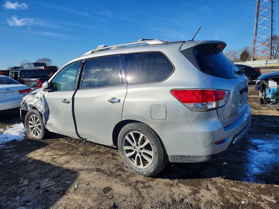Photo 2 from auction – 2013 NISSAN PATHFINDER with VIN 5N1AR2MM2DC670944
