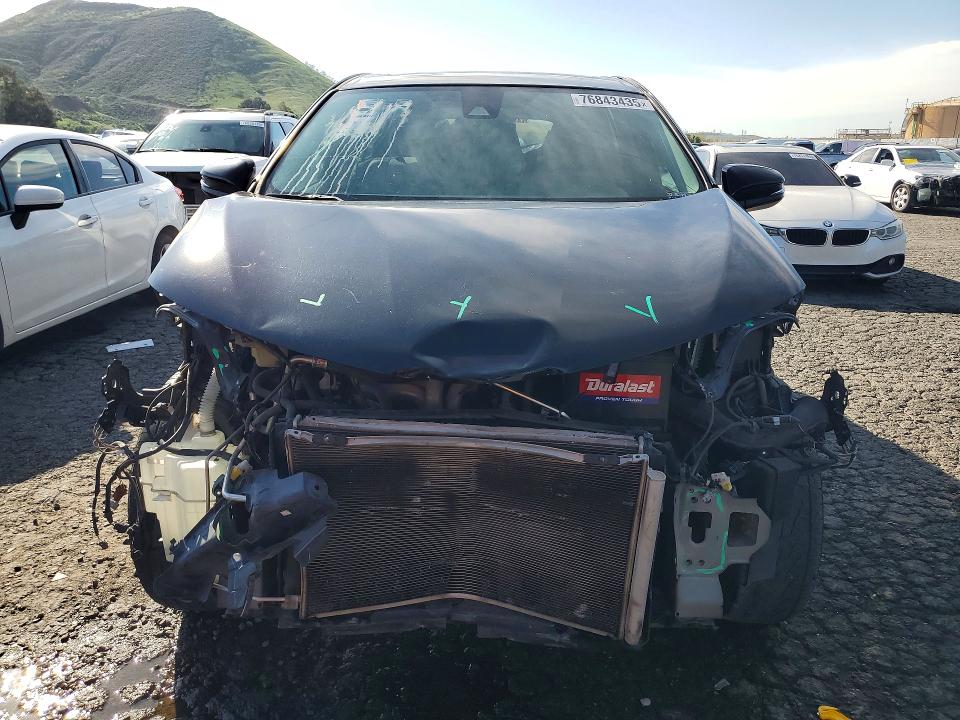 Photo 5 from auction – 2018 TOYOTA RAV4 with VIN 2T3WFREV7JW455085