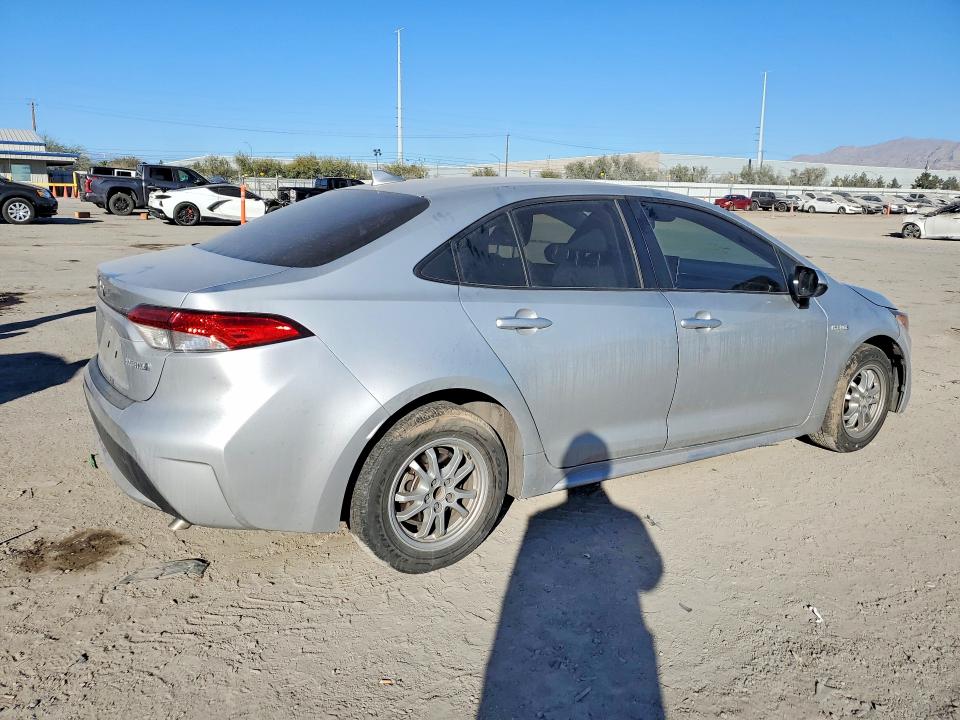 Photo 3 from auction – 2021 TOYOTA COROLLA with VIN JTDEAMDEXMJ013273