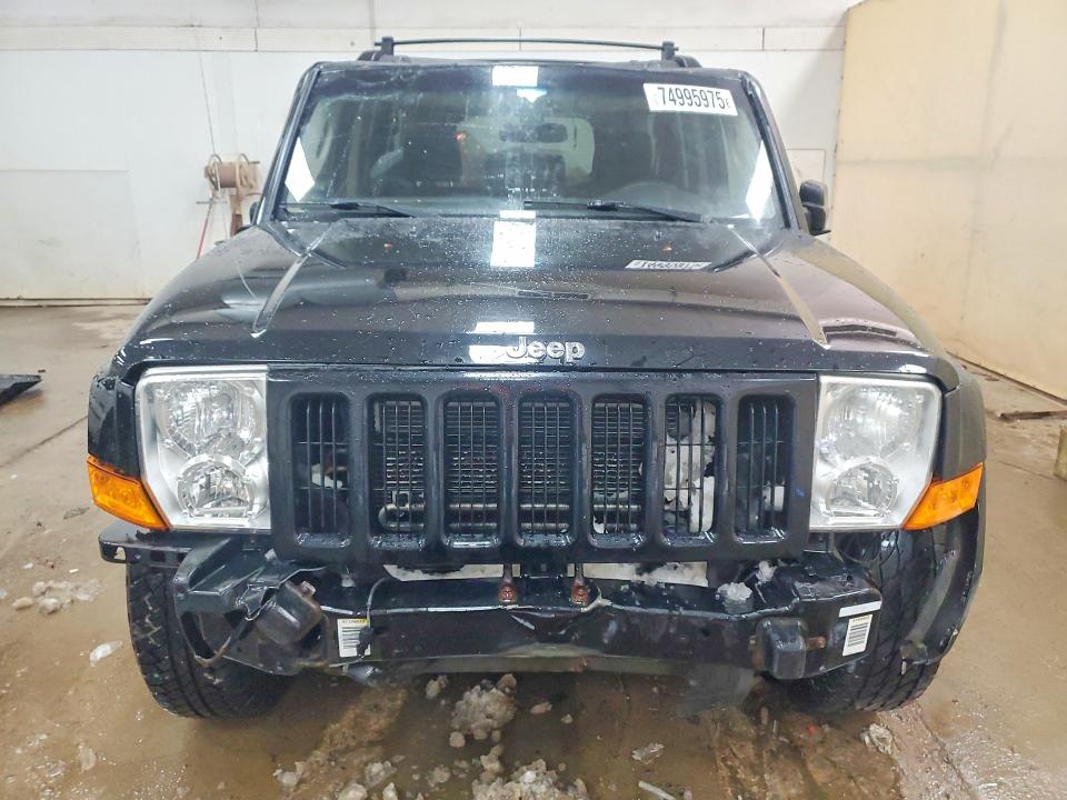 Photo 5 from auction – 2008 JEEP COMMANDER with VIN 1J8HG48K68C142321