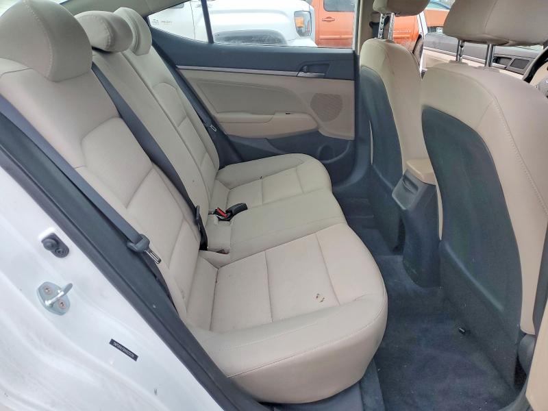 Photo 10 from auction – 2017 HYUNDAI ELANTRA with VIN 5NPD84LF6HH025128