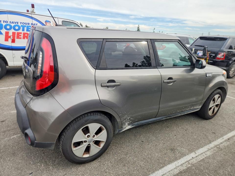 Photo 3 from auction – 2016 KIA SOUL with VIN KNDJN2A21G7387922