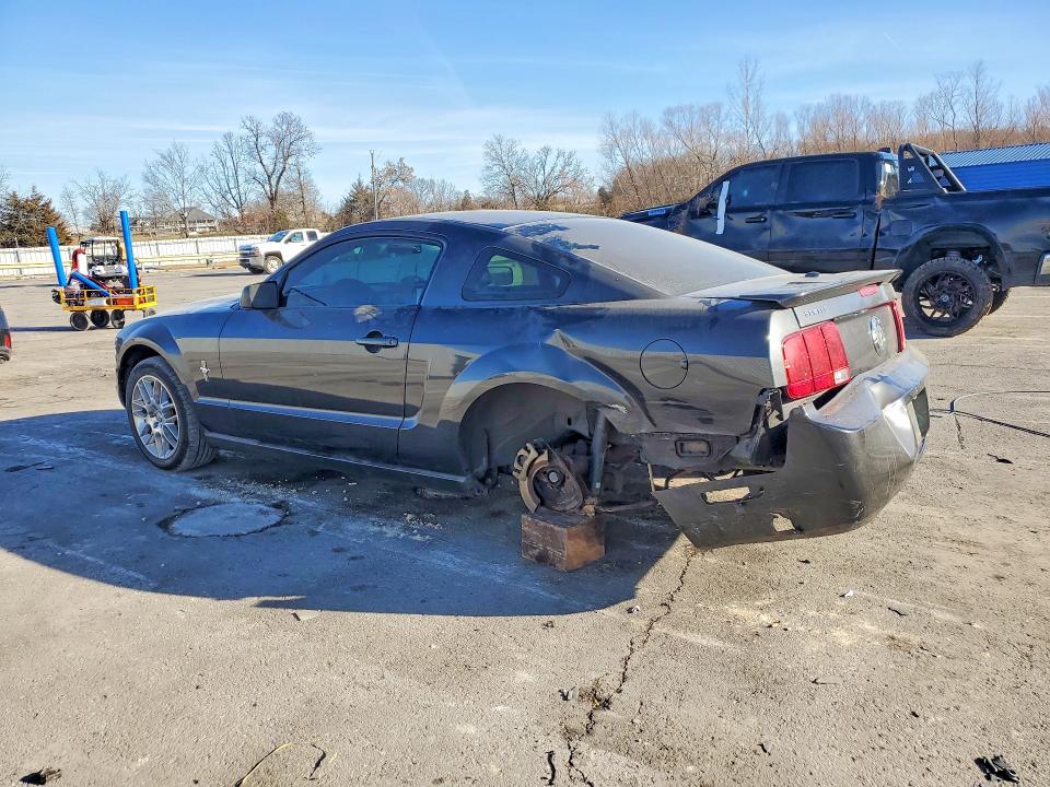Photo 2 from auction – 2007 FORD MUSTANG with VIN 1ZVFT80N175333930