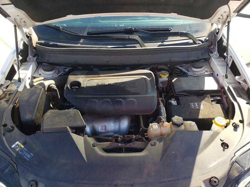 Photo 12 from auction – 2019 JEEP CHEROKEE with VIN 1C4PJLCBXKD240887