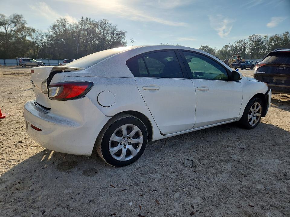Photo 3 from auction – 2013 MAZDA 3 with VIN JM1BL1TF7D1733166