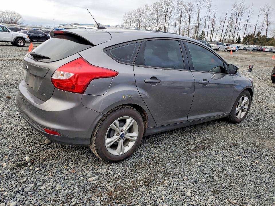 Photo 3 from auction – 2014 FORD FOCUS with VIN 1FADP3K27EL454383